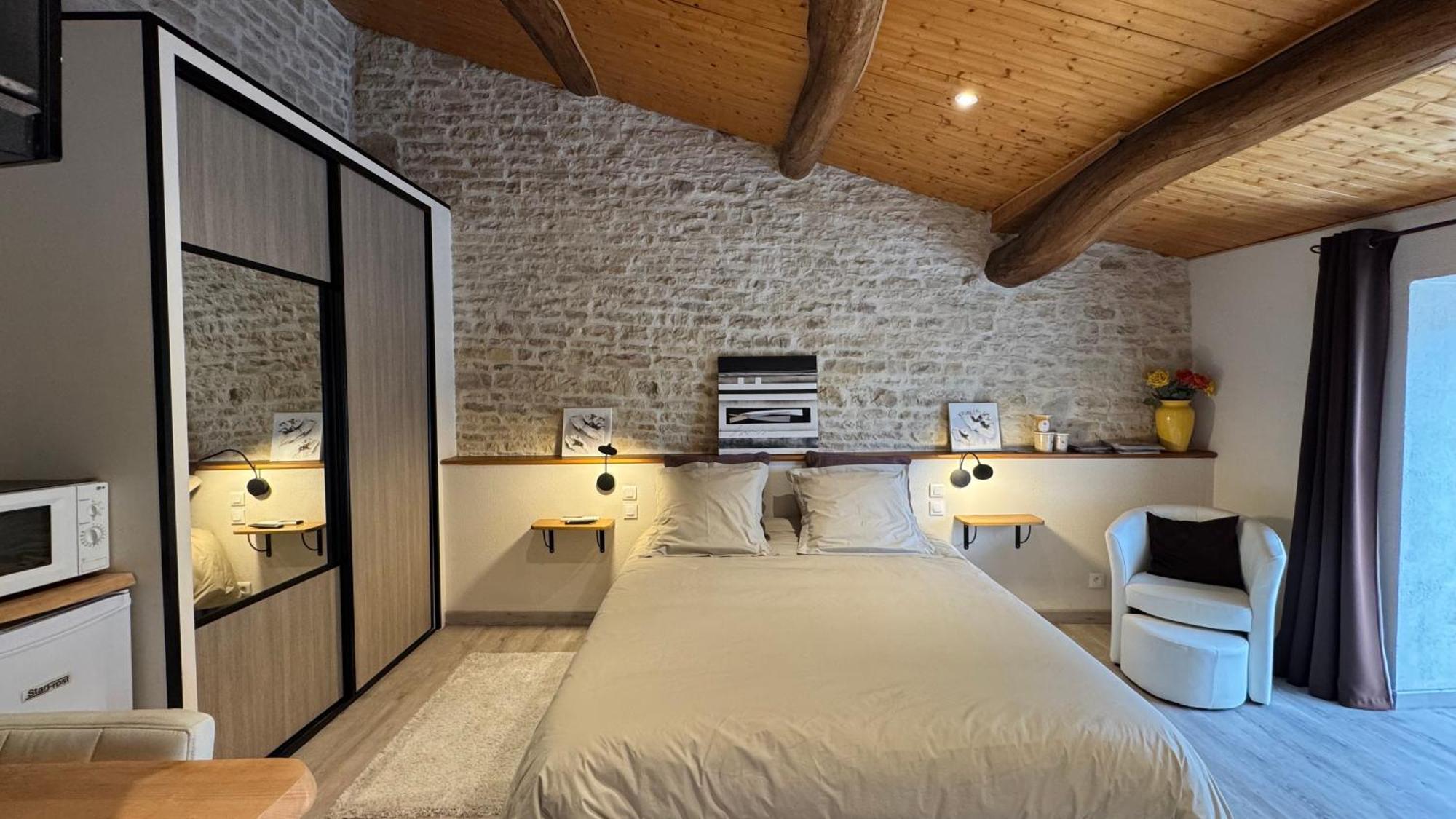 Chambres D'Hotes Les Rozieres Le Bourdet Ngoại thất bức ảnh